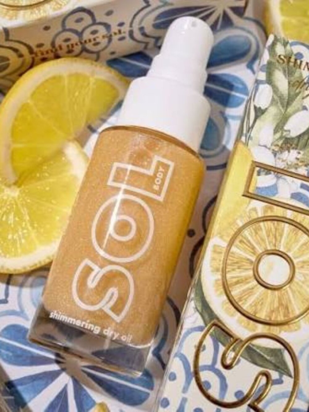 NEW *VAULTED* Sol Body Shimmering Dry Oil in Citron Crush